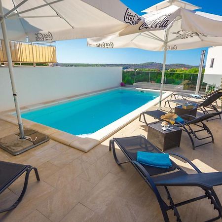 Apartment Jerry With Private Pool Milna  Dış mekan fotoğraf