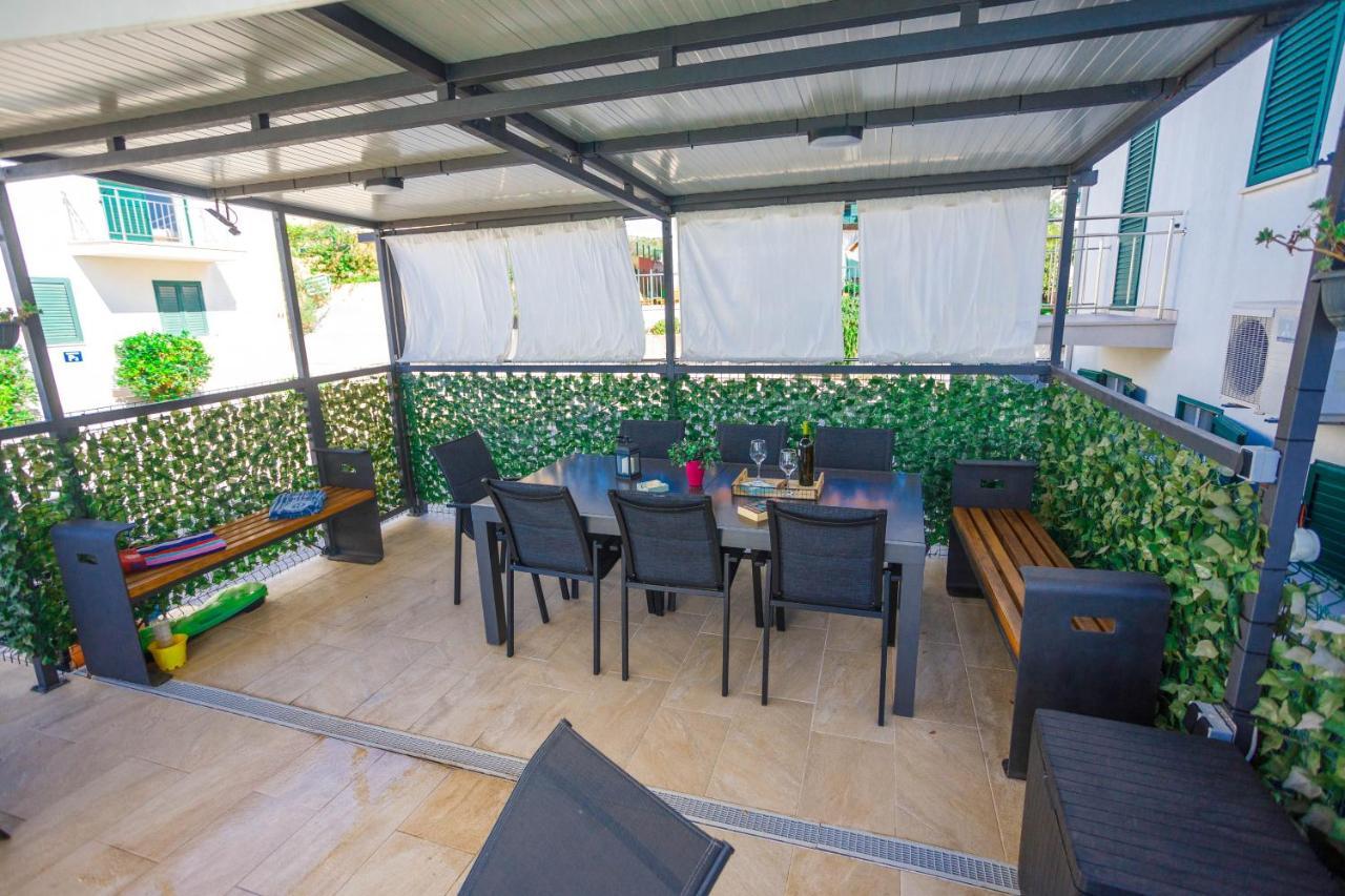 Apartment Jerry With Private Pool Milna  Dış mekan fotoğraf